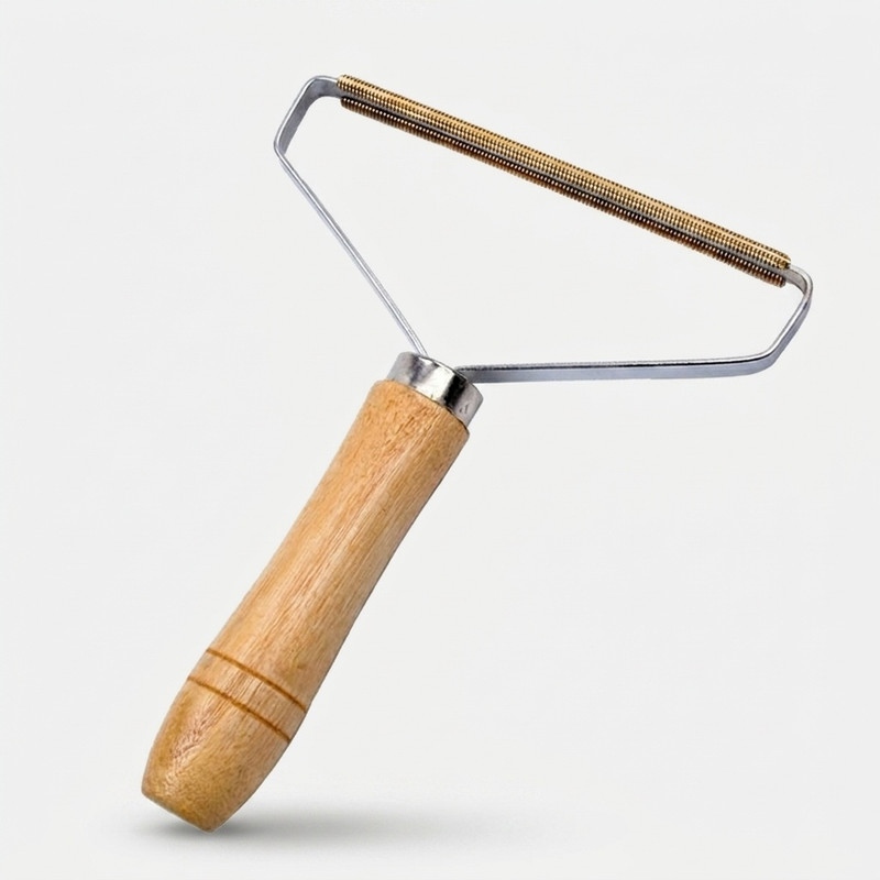 پرزگیر لباس دسته چوبی